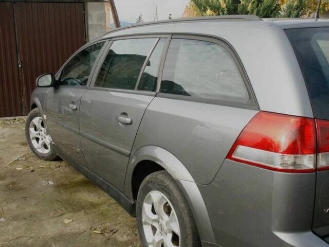 Опель Вектра 2004 в Радехове на Automoto.ua Серый Опель Вектра, объемом двигателя 1.9 л и пробегом 2 тыс. км за 4000 $, фото 1 на Automoto.ua