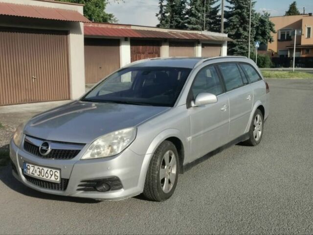 Серый Опель Вектра, объемом двигателя 2.2 л и пробегом 340 тыс. км за 1700 $, фото 4 на Automoto.ua