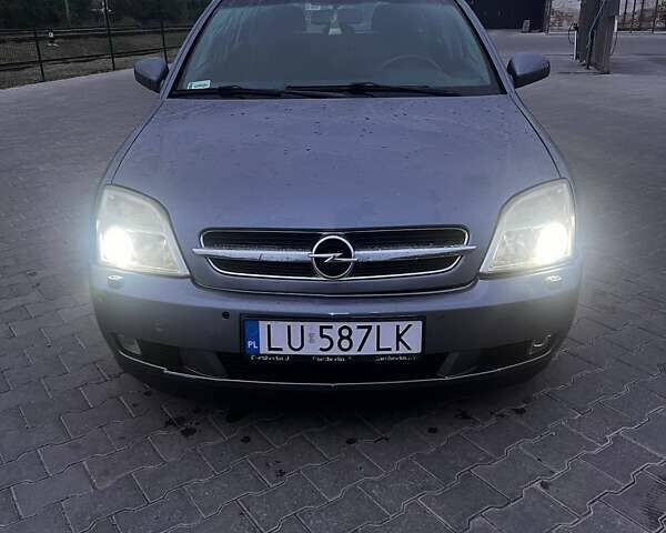 Серый Опель Вектра, объемом двигателя 1.9 л и пробегом 353 тыс. км за 2350 $, фото 4 на Automoto.ua