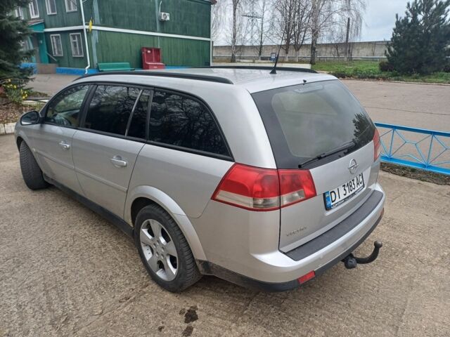 Серый Опель Вектра, объемом двигателя 1.9 л и пробегом 230 тыс. км за 5500 $, фото 1 на Automoto.ua