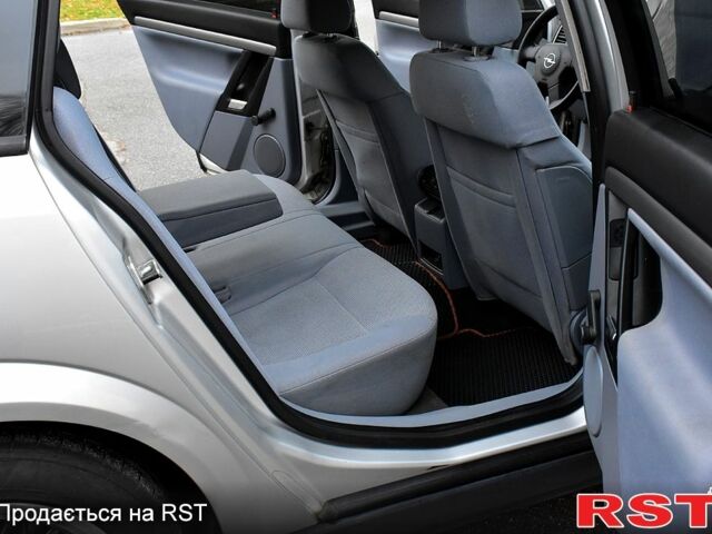 Сірий Опель Вектра, об'ємом двигуна 2 л та пробігом 182 тис. км за 4200 $, фото 8 на Automoto.ua