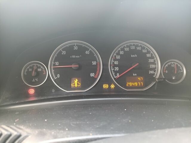 Серый Опель Вектра, объемом двигателя 2.2 л и пробегом 295 тыс. км за 3050 $, фото 7 на Automoto.ua