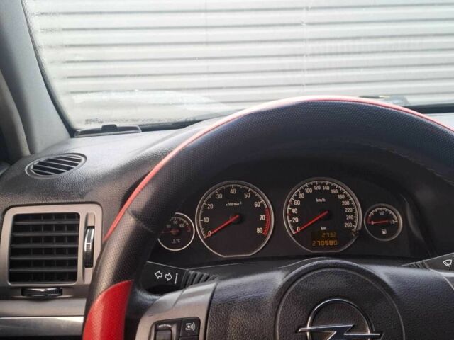 Сірий Опель Вектра, об'ємом двигуна 1.8 л та пробігом 270 тис. км за 4300 $, фото 4 на Automoto.ua