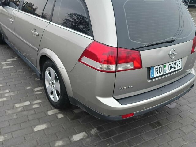 Серый Опель Вектра, объемом двигателя 1.9 л и пробегом 195 тыс. км за 2669 $, фото 3 на Automoto.ua
