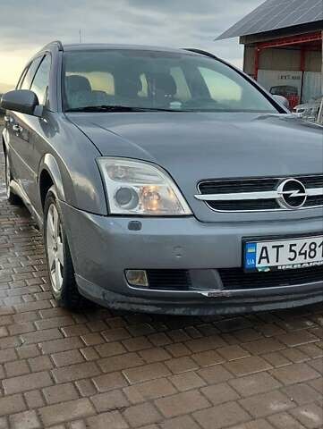 Серый Опель Вектра, объемом двигателя 2.2 л и пробегом 287 тыс. км за 4000 $, фото 1 на Automoto.ua