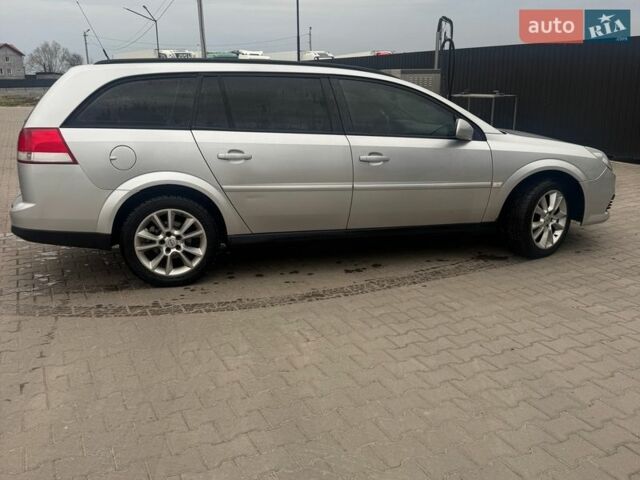 Серый Опель Вектра, объемом двигателя 1.91 л и пробегом 317 тыс. км за 5000 $, фото 6 на Automoto.ua