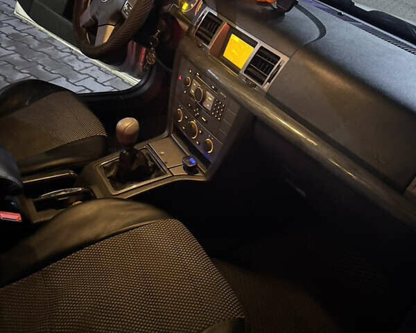 Серый Опель Вектра, объемом двигателя 1.9 л и пробегом 290 тыс. км за 3900 $, фото 5 на Automoto.ua