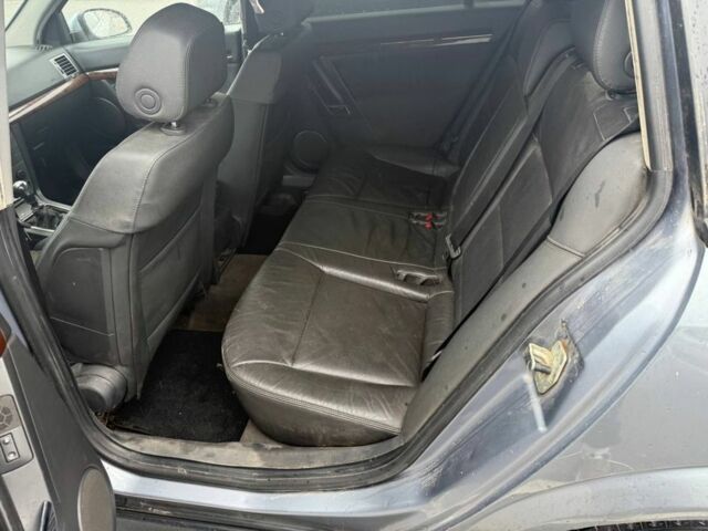 Серый Опель Вектра, объемом двигателя 1.9 л и пробегом 330 тыс. км за 2150 $, фото 9 на Automoto.ua