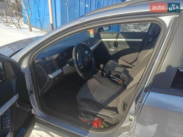 Сірий Опель Вектра, об'ємом двигуна 1.91 л та пробігом 362 тис. км за 3900 $, фото 13 на Automoto.ua