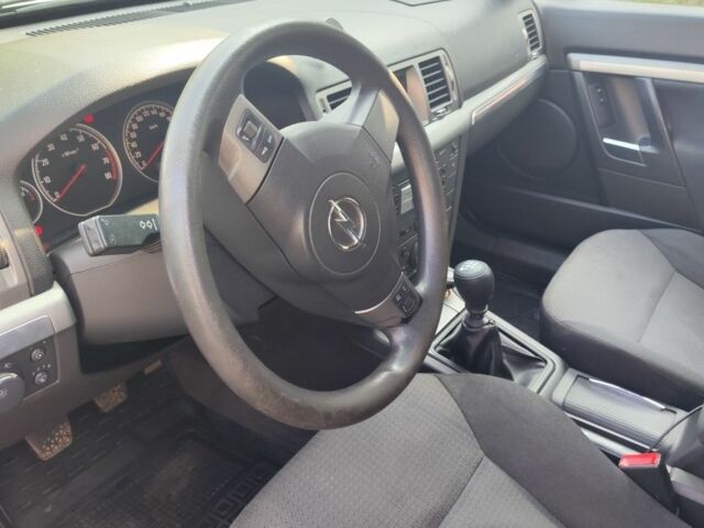 Серый Опель Вектра, объемом двигателя 2.2 л и пробегом 260 тыс. км за 3000 $, фото 7 на Automoto.ua