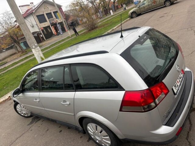 Сірий Опель Вектра, об'ємом двигуна 2.2 л та пробігом 280 тис. км за 2100 $, фото 7 на Automoto.ua