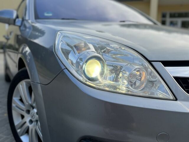 Серый Опель Вектра, объемом двигателя 1.9 л и пробегом 228 тыс. км за 5450 $, фото 8 на Automoto.ua