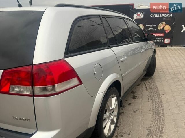 Серый Опель Вектра, объемом двигателя 1.91 л и пробегом 317 тыс. км за 5000 $, фото 5 на Automoto.ua