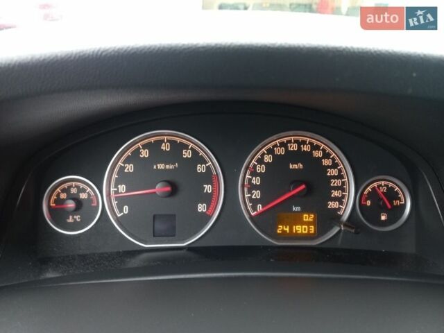 Сірий Опель Вектра, об'ємом двигуна 1.8 л та пробігом 241 тис. км за 4000 $, фото 11 на Automoto.ua