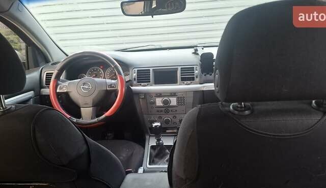 Серый Опель Вектра, объемом двигателя 1.8 л и пробегом 270 тыс. км за 4300 $, фото 7 на Automoto.ua