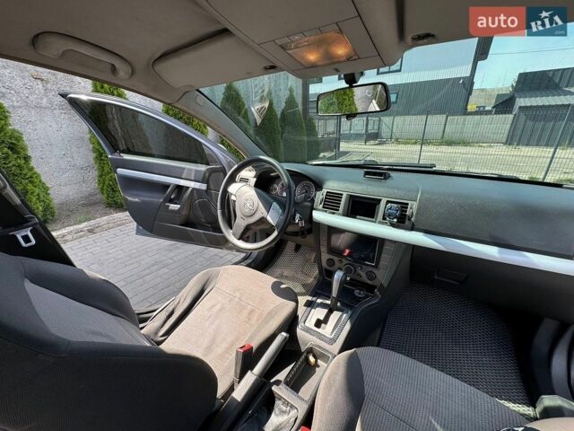 Сірий Опель Вектра, об'ємом двигуна 2.2 л та пробігом 228 тис. км за 3850 $, фото 6 на Automoto.ua