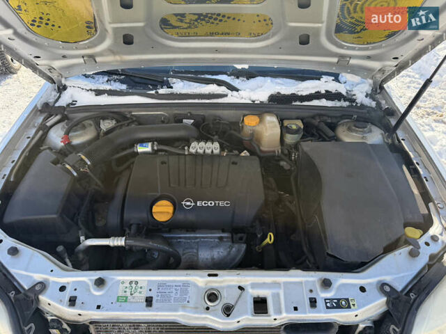 Сірий Опель Вектра, об'ємом двигуна 1.8 л та пробігом 276 тис. км за 3900 $, фото 15 на Automoto.ua