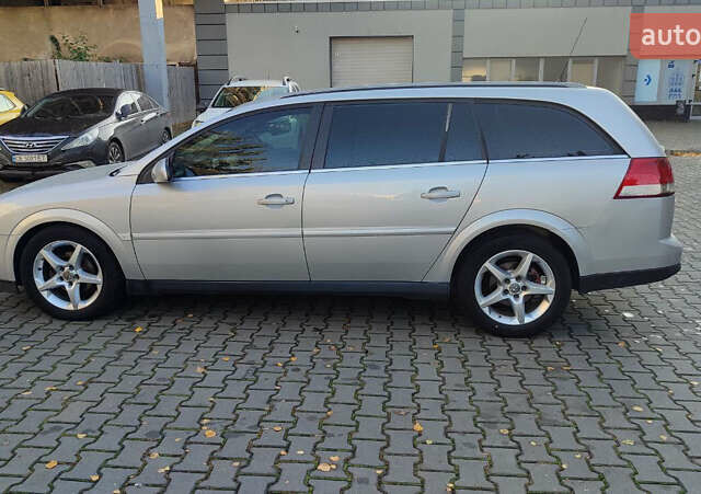 Сірий Опель Вектра, об'ємом двигуна 1.91 л та пробігом 239 тис. км за 4700 $, фото 5 на Automoto.ua