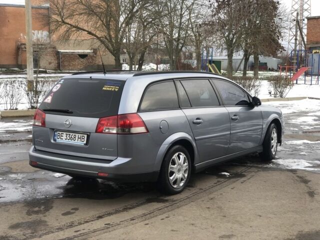 Сірий Опель Вектра, об'ємом двигуна 2.2 л та пробігом 291 тис. км за 4500 $, фото 2 на Automoto.ua