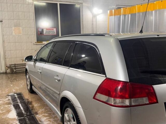 Сірий Опель Вектра, об'ємом двигуна 1.9 л та пробігом 250 тис. км за 2359 $, фото 2 на Automoto.ua