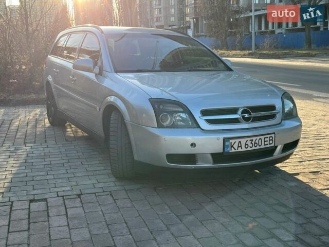 Серый Опель Вектра, объемом двигателя 2 л и пробегом 409 тыс. км за 3750 $, фото 2 на Automoto.ua