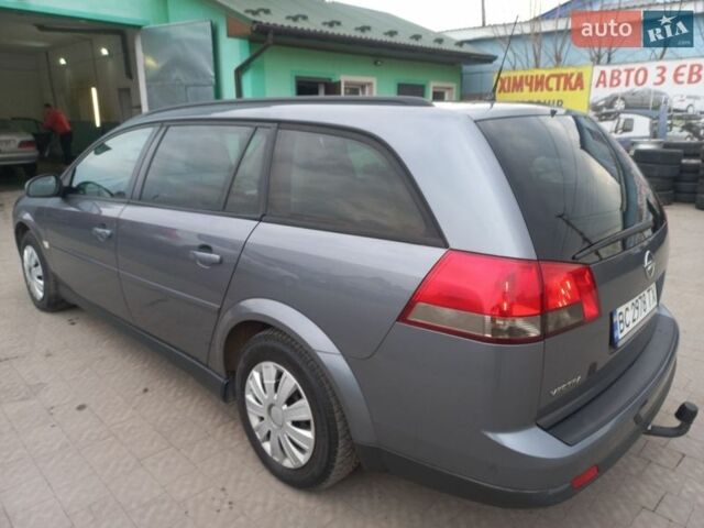 Сірий Опель Вектра, об'ємом двигуна 1.8 л та пробігом 241 тис. км за 4000 $, фото 4 на Automoto.ua