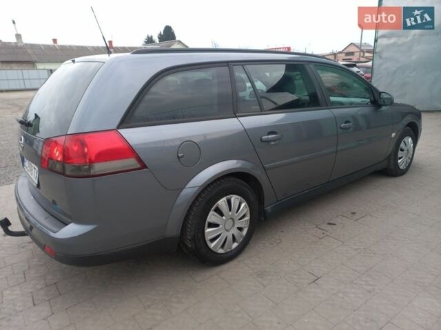 Сірий Опель Вектра, об'ємом двигуна 1.8 л та пробігом 241 тис. км за 4000 $, фото 3 на Automoto.ua