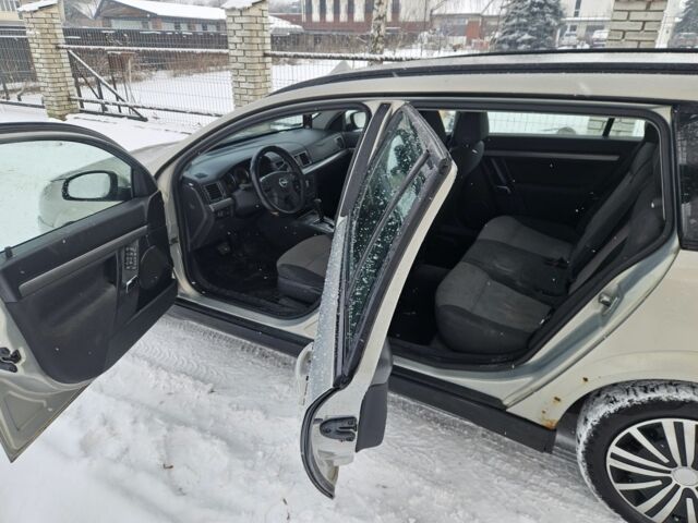 Серый Опель Вектра, объемом двигателя 1.9 л и пробегом 350 тыс. км за 1850 $, фото 6 на Automoto.ua