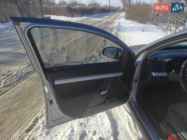 Сірий Опель Вектра, об'ємом двигуна 1.91 л та пробігом 362 тис. км за 3900 $, фото 14 на Automoto.ua