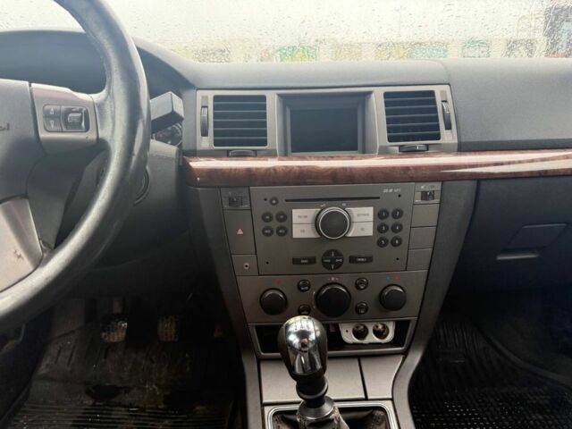 Серый Опель Вектра, объемом двигателя 1.9 л и пробегом 330 тыс. км за 2150 $, фото 8 на Automoto.ua