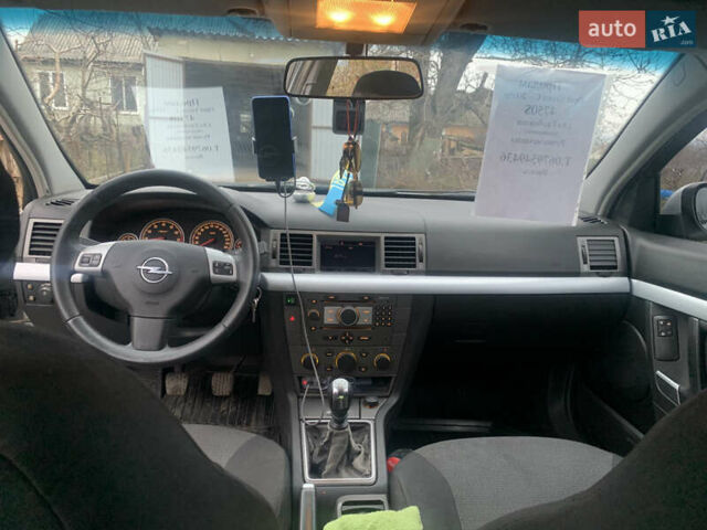 Сірий Опель Вектра, об'ємом двигуна 1.8 л та пробігом 265 тис. км за 4750 $, фото 10 на Automoto.ua