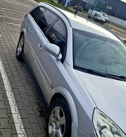 Сірий Опель Вектра, об'ємом двигуна 1.8 л та пробігом 270 тис. км за 4300 $, фото 1 на Automoto.ua