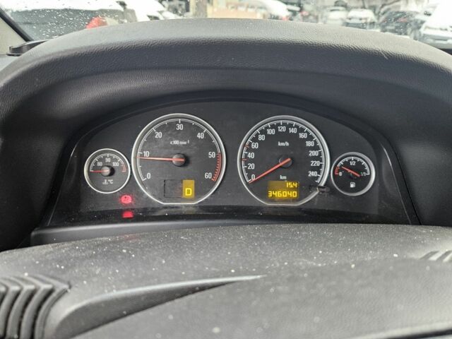 Серый Опель Вектра, объемом двигателя 1.9 л и пробегом 350 тыс. км за 1850 $, фото 15 на Automoto.ua