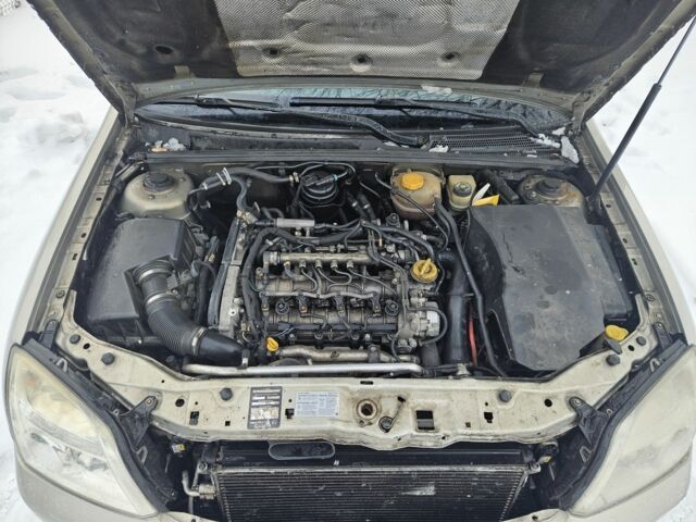 Серый Опель Вектра, объемом двигателя 1.9 л и пробегом 350 тыс. км за 1850 $, фото 18 на Automoto.ua