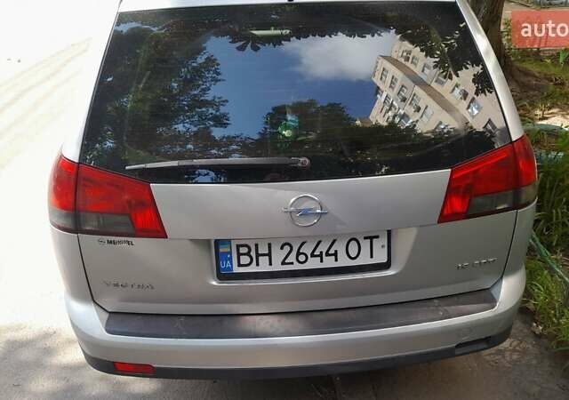 Серый Опель Вектра, объемом двигателя 1.9 л и пробегом 352 тыс. км за 4500 $, фото 5 на Automoto.ua
