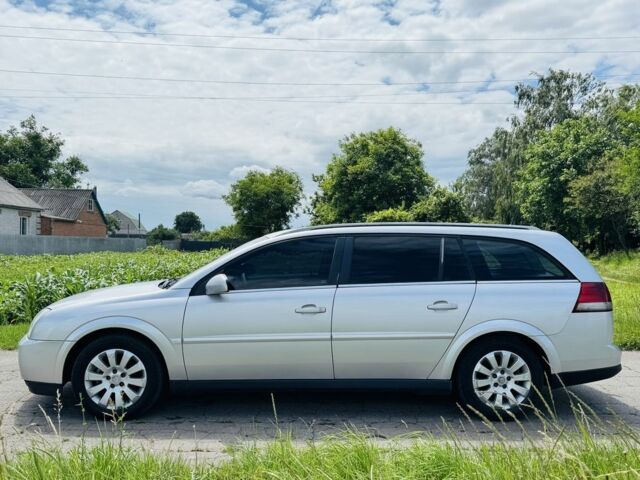 Серый Опель Вектра, объемом двигателя 2.2 л и пробегом 178 тыс. км за 2500 $, фото 1 на Automoto.ua