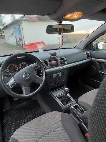 Серый Опель Вектра, объемом двигателя 2.2 л и пробегом 287 тыс. км за 4000 $, фото 11 на Automoto.ua