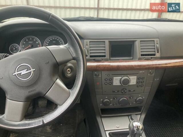 Серый Опель Вектра, объемом двигателя 2.2 л и пробегом 265 тыс. км за 1700 $, фото 3 на Automoto.ua