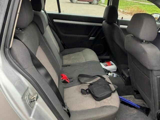 Сірий Опель Вектра, об'ємом двигуна 2.2 л та пробігом 280 тис. км за 2100 $, фото 10 на Automoto.ua