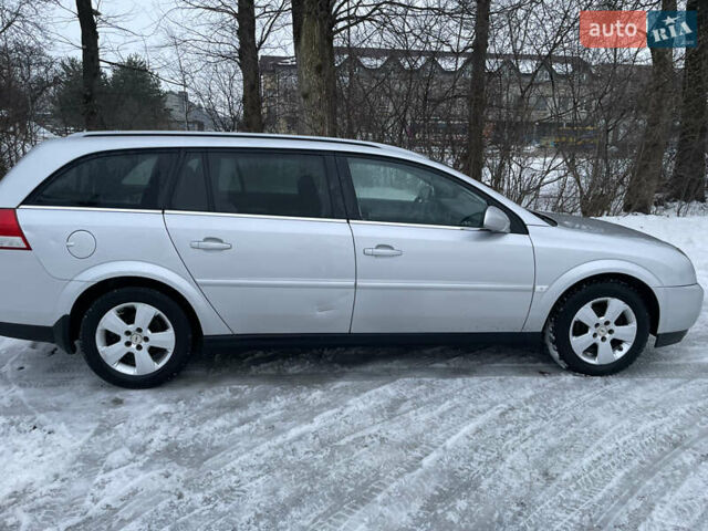 Серый Опель Вектра, объемом двигателя 1.9 л и пробегом 372 тыс. км за 3200 $, фото 3 на Automoto.ua