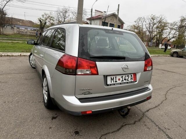 Сірий Опель Вектра, об'ємом двигуна 2.2 л та пробігом 280 тис. км за 2100 $, фото 1 на Automoto.ua