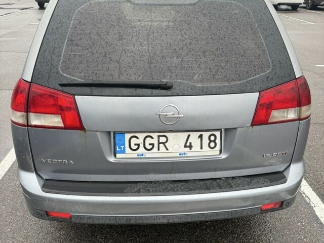 Серый Опель Вектра, объемом двигателя 1.9 л и пробегом 329 тыс. км за 2200 $, фото 4 на Automoto.ua