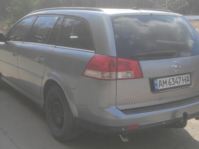 Серый Опель Вектра, объемом двигателя 1.9 л и пробегом 300 тыс. км за 4500 $, фото 6 на Automoto.ua