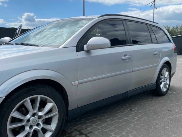 Серый Опель Вектра, объемом двигателя 1.9 л и пробегом 313 тыс. км за 4300 $, фото 13 на Automoto.ua