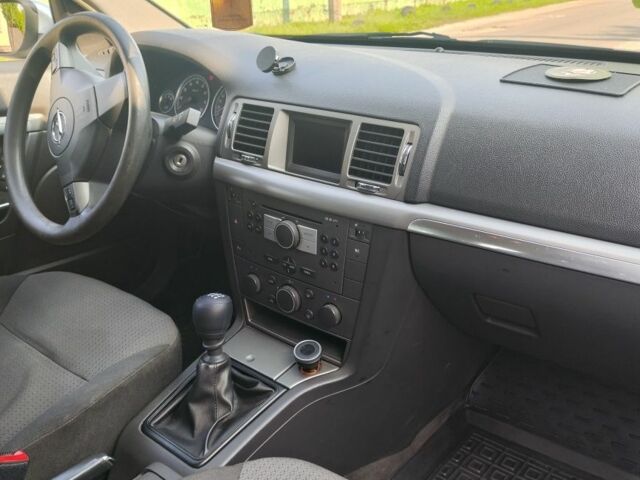 Серый Опель Вектра, объемом двигателя 2.2 л и пробегом 260 тыс. км за 3000 $, фото 6 на Automoto.ua