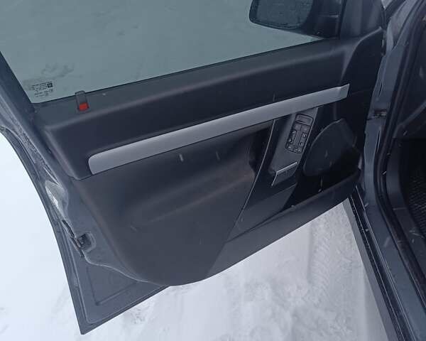 Серый Опель Вектра, объемом двигателя 2.2 л и пробегом 228 тыс. км за 4200 $, фото 10 на Automoto.ua