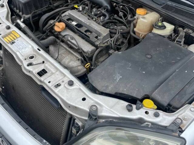 Сірий Опель Вектра, об'ємом двигуна 1.6 л та пробігом 2 тис. км за 4200 $, фото 3 на Automoto.ua