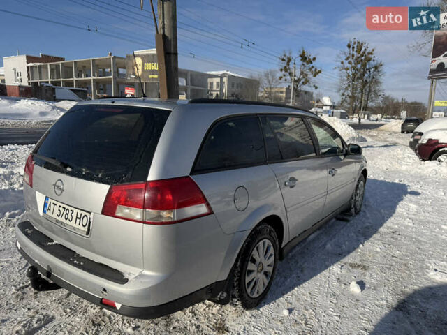 Сірий Опель Вектра, об'ємом двигуна 1.8 л та пробігом 276 тис. км за 3900 $, фото 1 на Automoto.ua