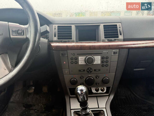 Серый Опель Вектра, объемом двигателя 1.9 л и пробегом 340 тыс. км за 2200 $, фото 5 на Automoto.ua