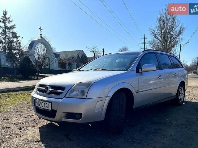 Серый Опель Вектра, объемом двигателя 1.9 л и пробегом 250 тыс. км за 4400 $, фото 2 на Automoto.ua